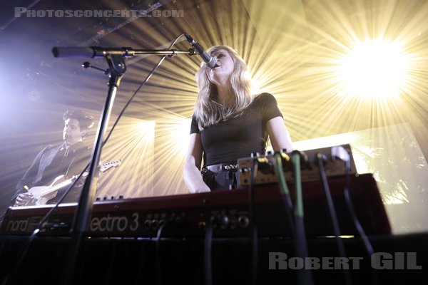 STILL CORNERS - 2022-04-05 - PARIS - La Maroquinerie - 